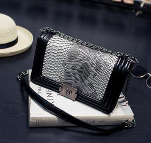 Sequinced messenger bag with a lock - 8 colors!