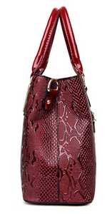 New Serpentine pattern bag (medium size)