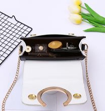 The dome hasp bag