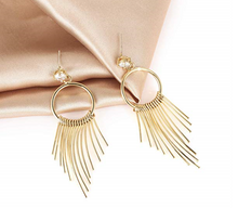 15 Gold sticks on a hoop