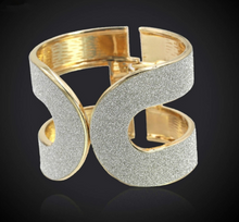 Curvy Zirconia cuffs